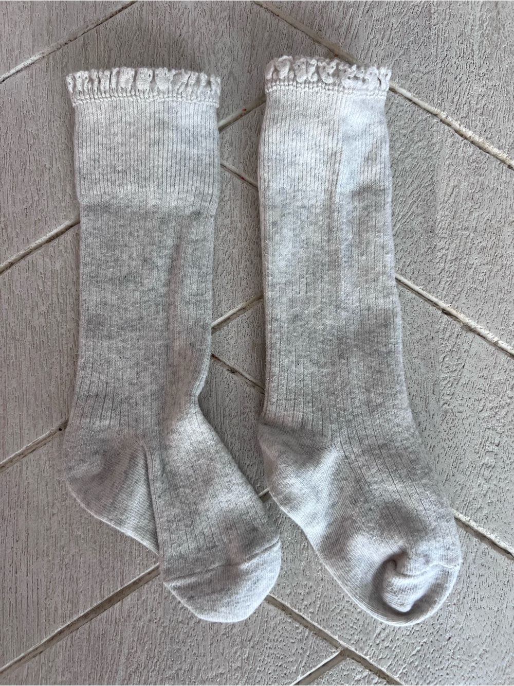 Jamie Kay oatmeal frill socks 2-4y